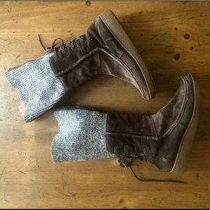 North Face Alana sweater wedge boot 8